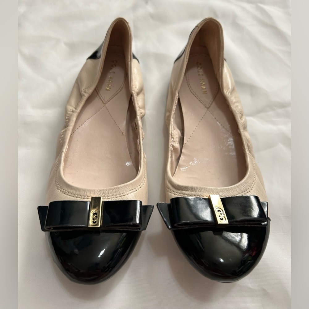 Cole Haan Two-Tone Beige and Black Bow-Trim Ballet Flats